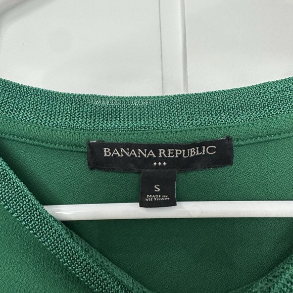 Banana Republic Women's Green Short Sleeve Top Size Small - Picture 5 of 9